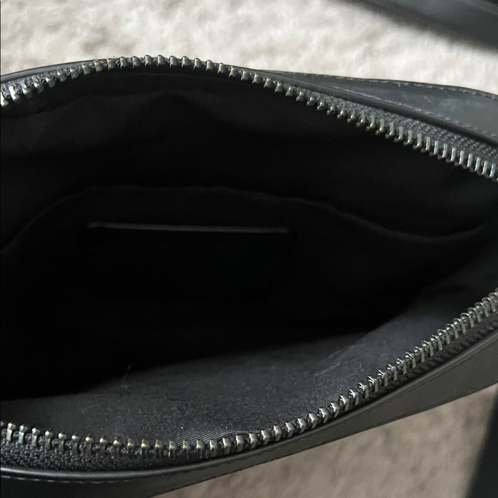 Coach Signature Black and Gray Messenger Bag - Picture 3 of 7